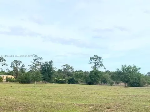 18462 County Road 731, Other City - In The State Of Florida, FL 33960
