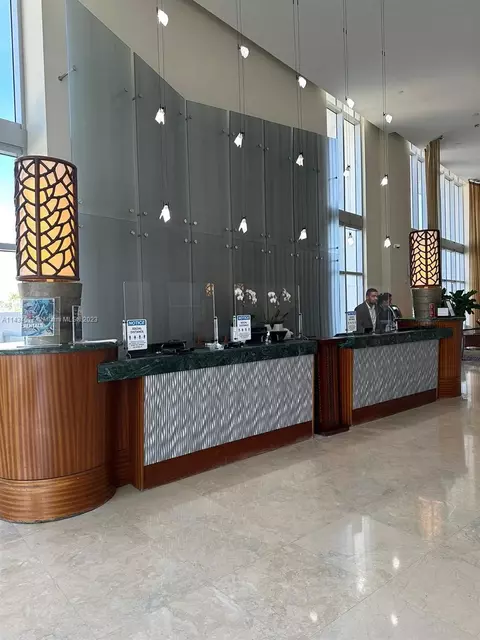 18683 Collins Ave #906, Sunny Isles Beach, FL 33160