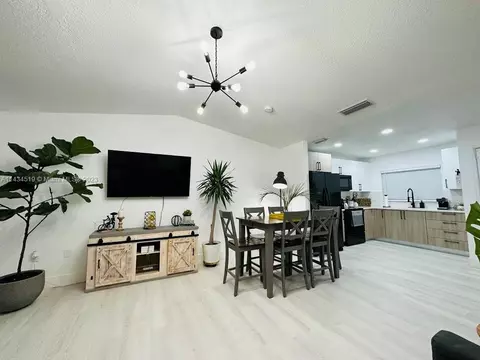 20302 NW 28th Ct #20302, Miami Gardens, FL 33056