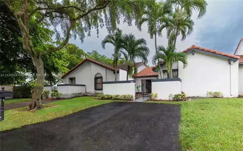 6643 NW 180th Ter #6643, Hialeah, FL 33015