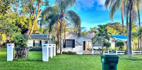 5770 SW 50th Ter, Miami, FL 33155