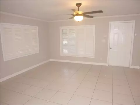 6001 SW 70th St #625, South Miami, FL 33143