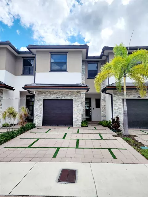 15831 NW 91st Ct, Miami Lakes, FL 33018