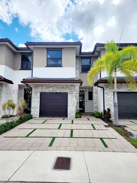 15831 NW 91st Ct, Miami Lakes, FL 33018