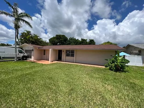 16420 SW 105th Ct, Miami, FL 33157