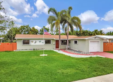 8910 SW 197th Ter, Cutler Bay, FL 33157