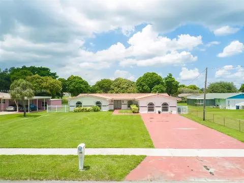 17050 NW 19th Ave, Miami Gardens, FL 33056