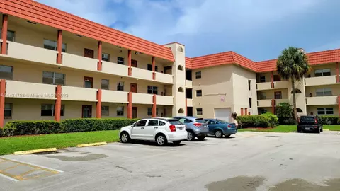 2931 E Sunrise Lakes Dr #304, Sunrise, FL 33322