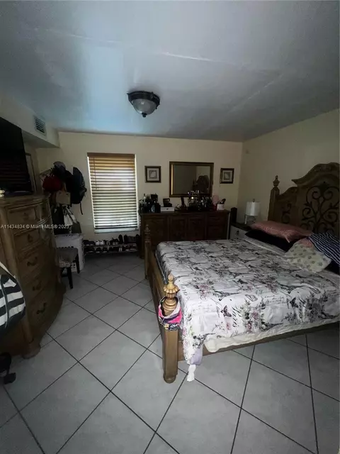 Undisclosed, Hialeah, FL 33012 photo 7