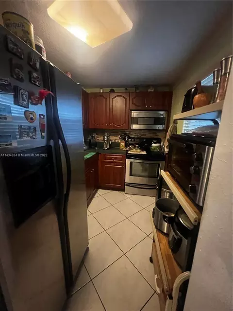 Undisclosed, Hialeah, FL 33012 photo 3