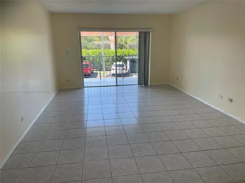 8107 SW 72nd Ave #221E, Miami, FL 33143
