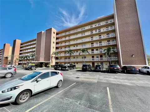 500 NE 12th Ave #707, Hallandale Beach, FL 33009
