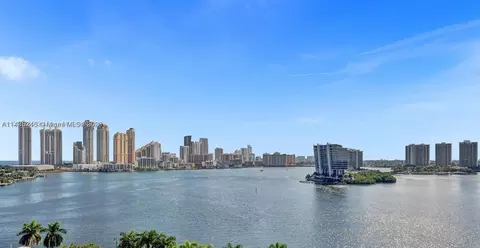 3530 Mystic Pointe Dr #910, Aventura, FL 33180