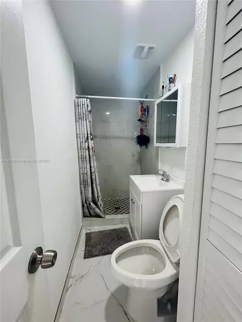 635 W 72nd Pl, Hialeah, FL 33014 photo 18