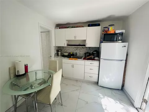 635 W 72nd Pl, Hialeah, FL 33014 photo 16