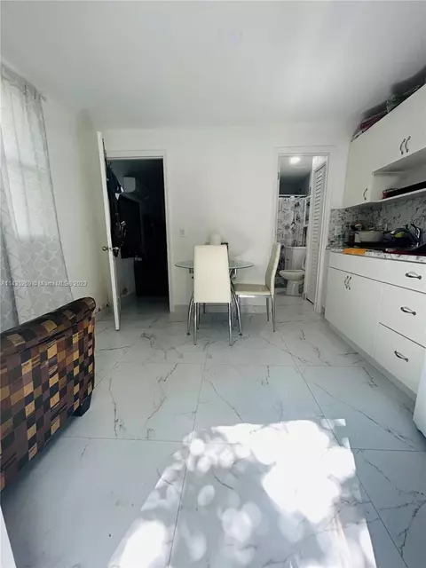 635 W 72nd Pl, Hialeah, FL 33014 photo 15