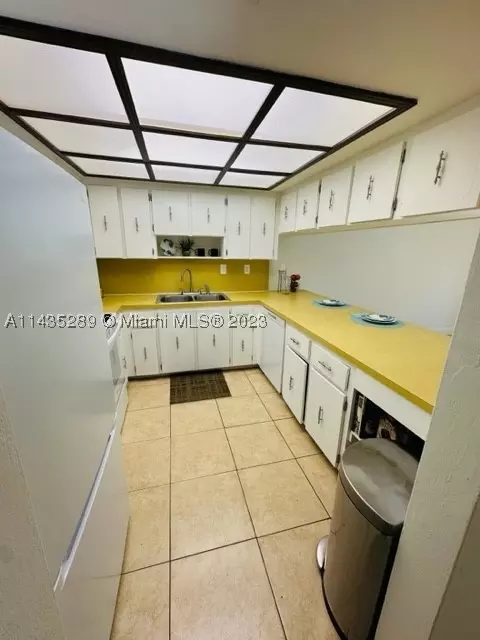 7191 W 3rd Ave, Hialeah, FL 33014 photo 6