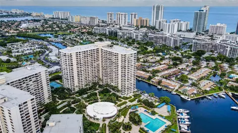 2500 Parkview Dr #820, Hallandale Beach, FL 33009