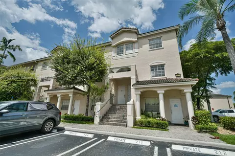 5630 NW 114th Path #213, Doral, FL 33178