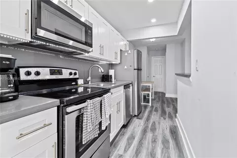533 Meridian Ave #8, Miami Beach, FL 33139
