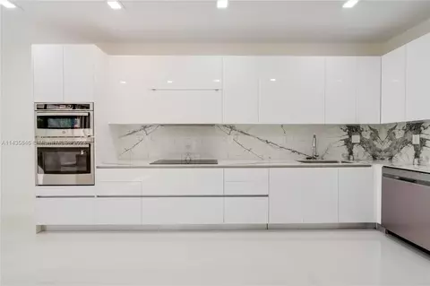 2000 S Bayshore Dr #1, Miami, FL 33133