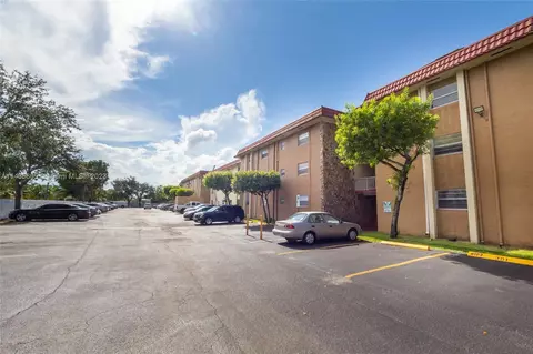 4655 Palm Ave #233, Hialeah, FL 33012