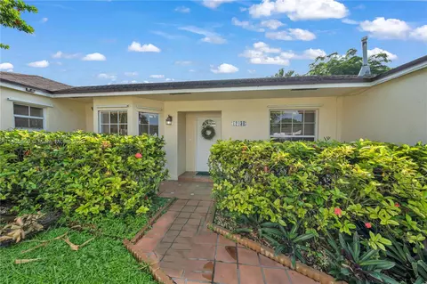12431 SW 144th Ter, Miami, FL 33186