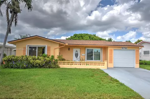 5721 NW 68th Ave, Tamarac, FL 33321