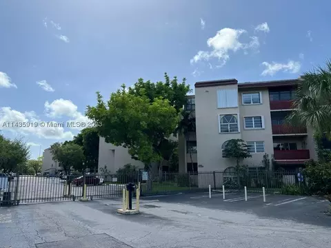 10641 SW 108th Ave #1H, Miami, FL 33176