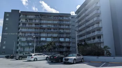 1800 NW 24th Ave #608, Miami, FL 33125