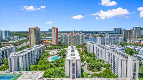 17021 N Bay Rd #418, Sunny Isles Beach, FL 33160