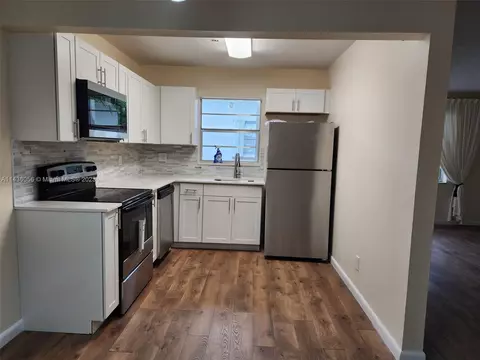 2240 Johnson St #203, Hollywood, FL 33020