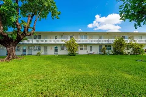 165 NE 203rd Ter #4, Miami Gardens, FL 33179