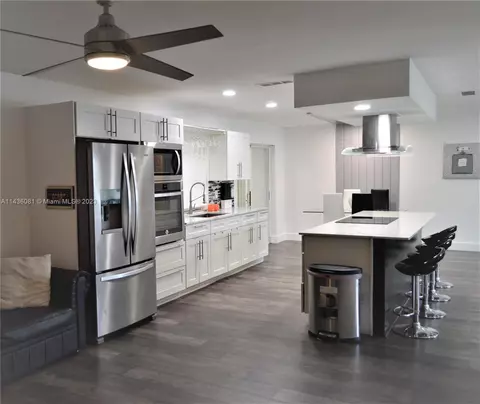 1290 NW 47th St, Pompano Beach, FL 33064