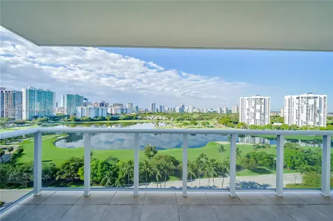 3625 N Country Club Dr #1605, Aventura, FL 33180