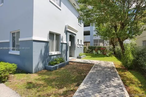 2736 SW 26th St #2736, Miami, FL 33133