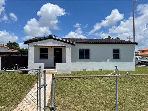 211 W 42nd St, Hialeah, FL 33012