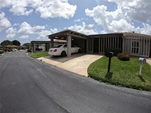 6794 Moonlit Dr, Delray Beach, FL 33446