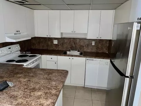2017 NW 46th Ave #A207, Lauderhill, FL 33313
