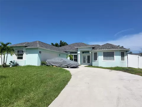 3125 SW Curcuma St, Port Saint Lucie, FL 34953