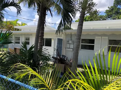 2340 NW 81st St, Miami, FL 33147