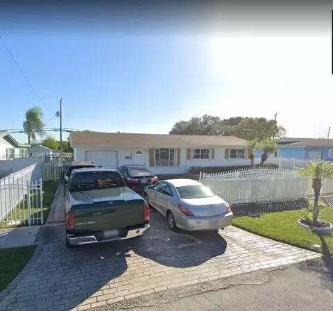 15011 Pierce St, Miami, FL 33176