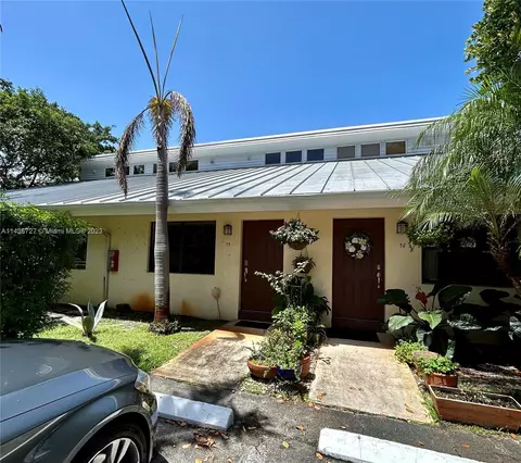 1455 Holly Heights Dr #19, Fort Lauderdale, FL 33304