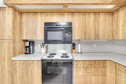 2808 N 46th Ave #E651, Hollywood, FL 33021 photo 8