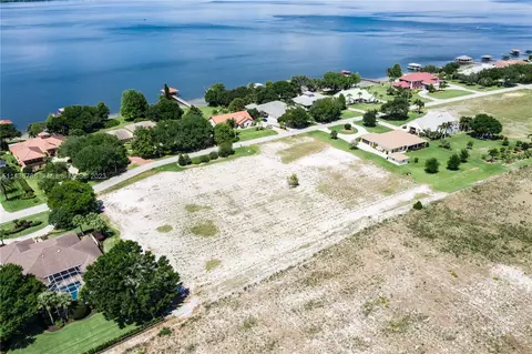 757 Sunset Point Dr Lake Placid, Other City - In The State Of Florida, FL 33852