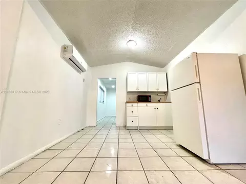 451 SE 6th St, Hialeah, FL 33010 photo 31