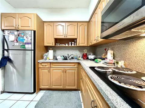 451 SE 6th St, Hialeah, FL 33010 photo 26