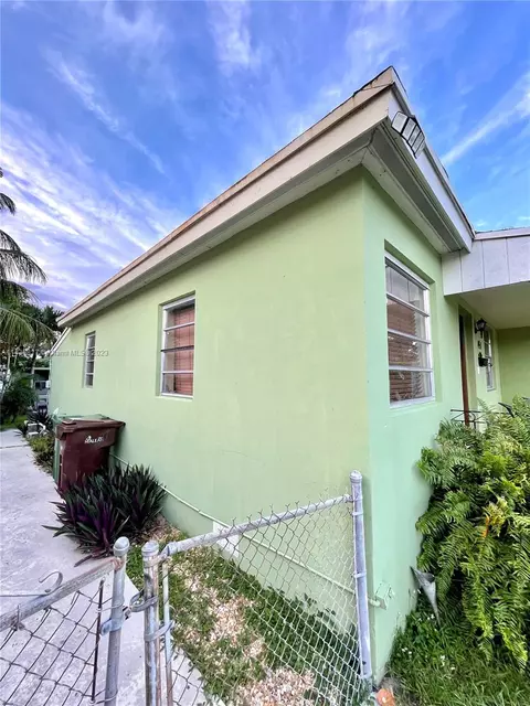 451 SE 6th St, Hialeah, FL 33010 photo 13