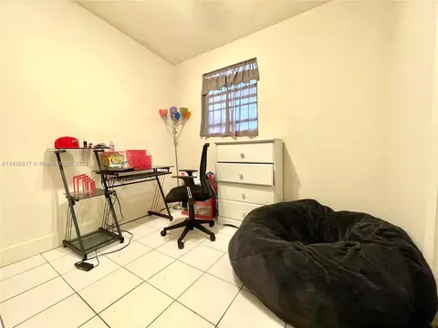 451 SE 6th St, Hialeah, FL 33010 photo 24