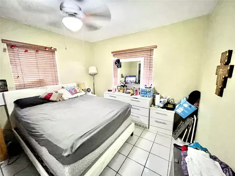 451 SE 6th St, Hialeah, FL 33010 photo 22